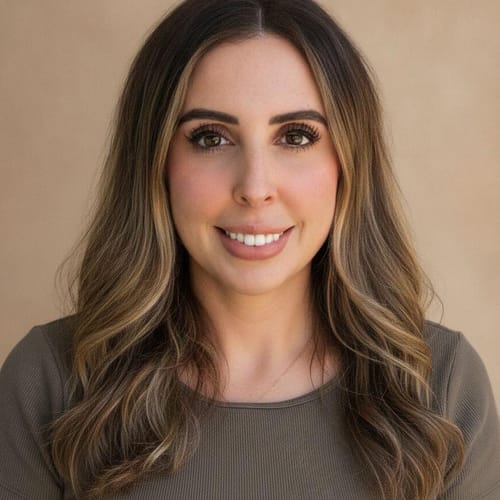 Headshot of Gloria Ingraham, LCSW