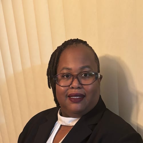 Headshot of Kimberly Gresham, LCSW