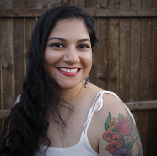 Headshot of Hiba Khan, LCSW