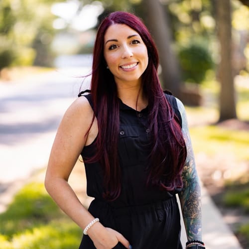 Headshot of Dana Barnes, LPC