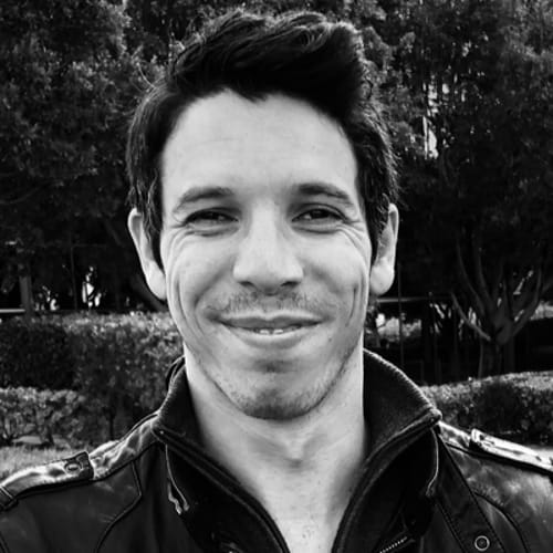 Headshot of Johnny Floersheimer, LCSW