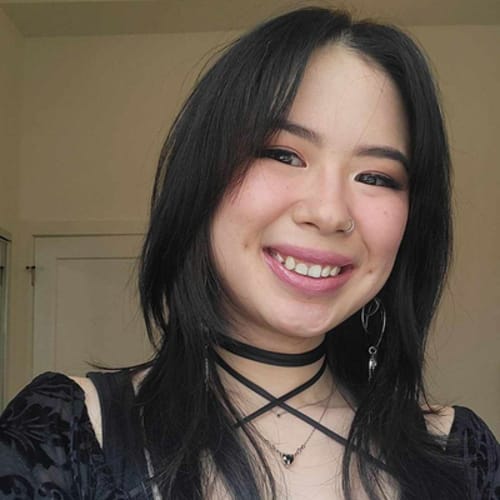 Headshot of Sharon Guan, LCSW