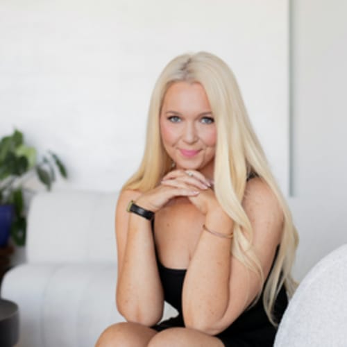 Headshot of Natalie Harvey, LPC