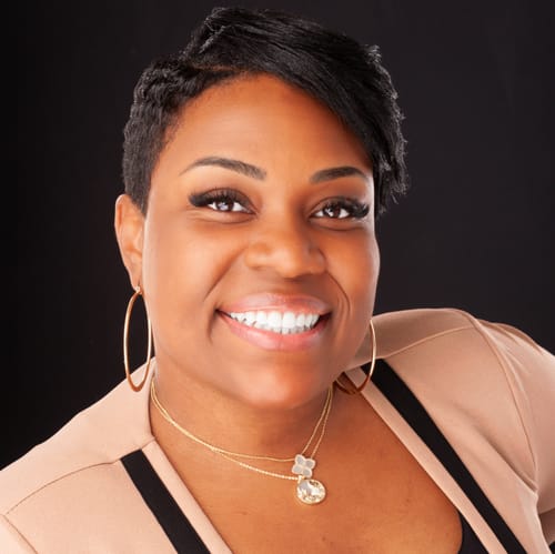 Headshot of Ieshia Webb, LPC