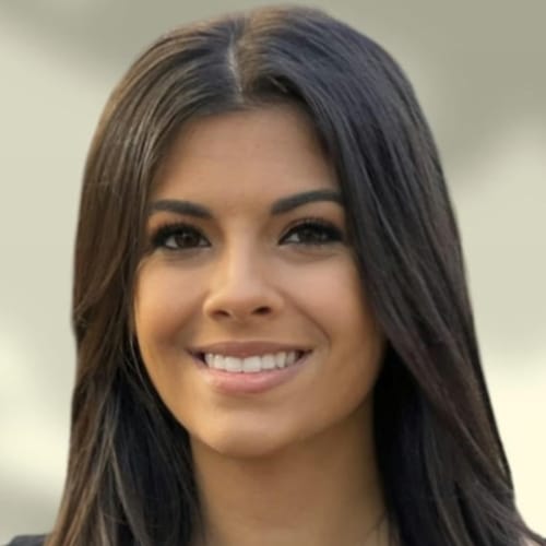 Headshot of Rachel Watson, LCSW