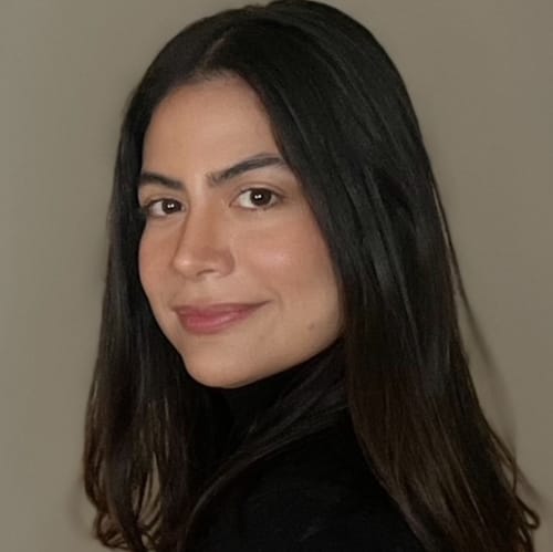 Headshot of Iliana Medina, LCSW