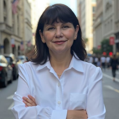 Headshot of Naomi Madell-Hernandez, LMFT