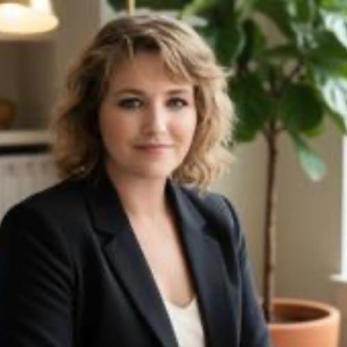Headshot of Ellen Jacob, LCSW