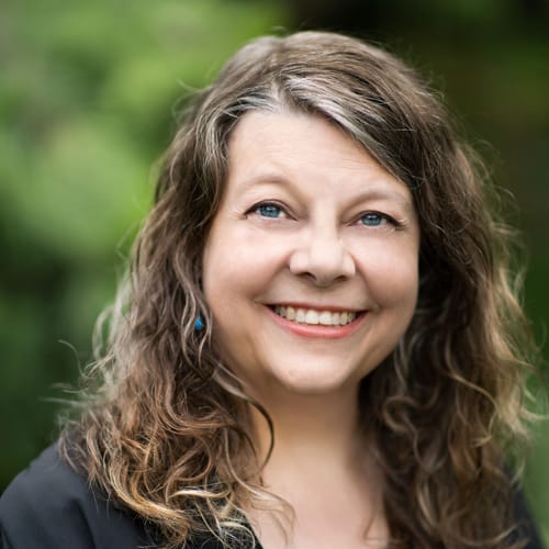 Headshot of Holly Hartson-Bowyer, PSYCHOLOGIST