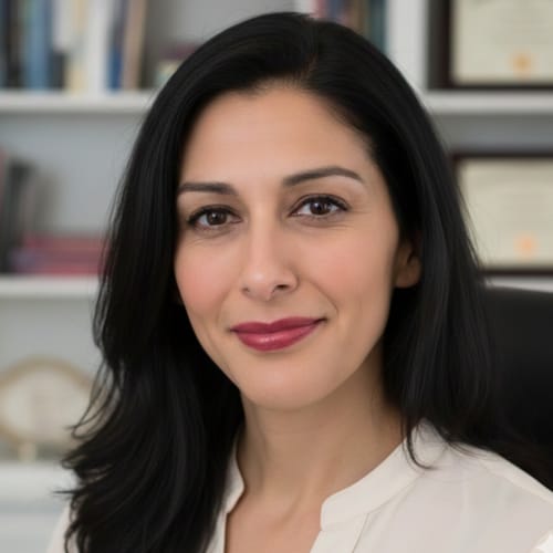 Headshot of Cathy Diaz, LMFT