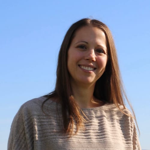 Headshot of LeAnna Longhi, LPC