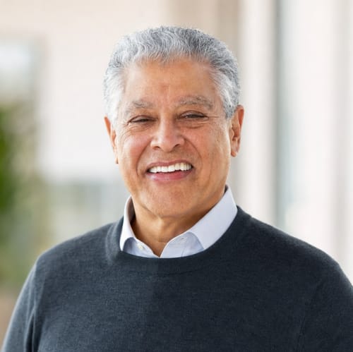 Headshot of Lester Summerfield, LICENSED_PSYCHOLOGIST