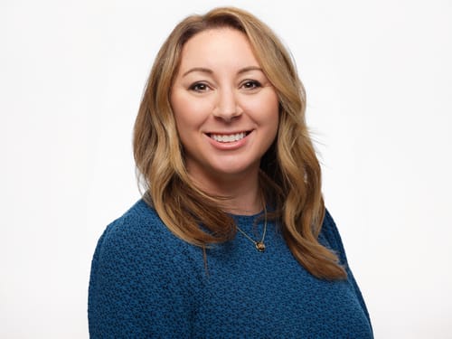 Headshot of Lori Bell, LSCSW
