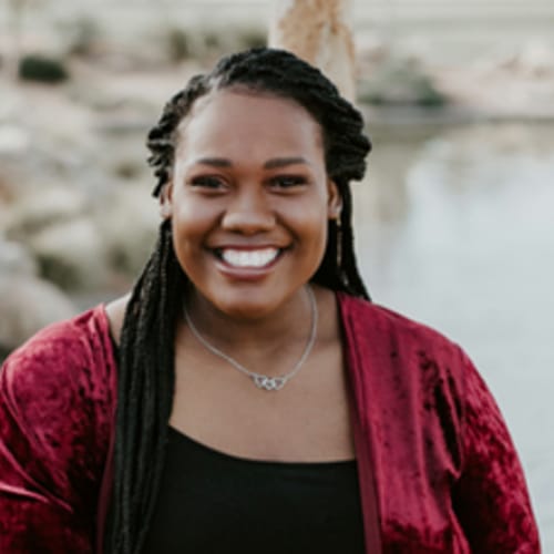 Headshot of Deshanaye Williams, LCSW