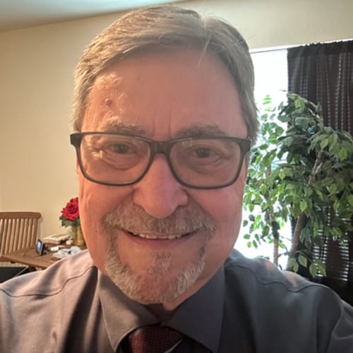 Headshot of Loren Caudle, LMHC