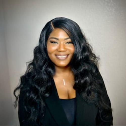 Headshot of Norshawna Green, LMHC