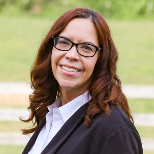 Headshot of Cindy Thomas, LPCMHSP