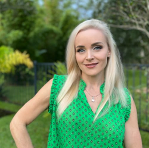Headshot of Amanda Seiler-Adams, LCSW