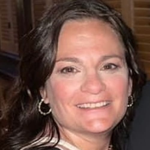 Headshot of Lindsay Denti, LCSW