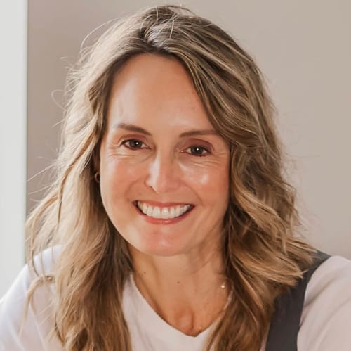 Headshot of Nicole Levoy, LMFT