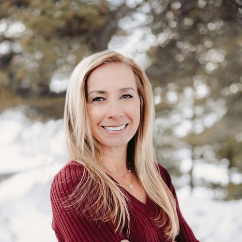 Headshot of Erin Wesley, LPC