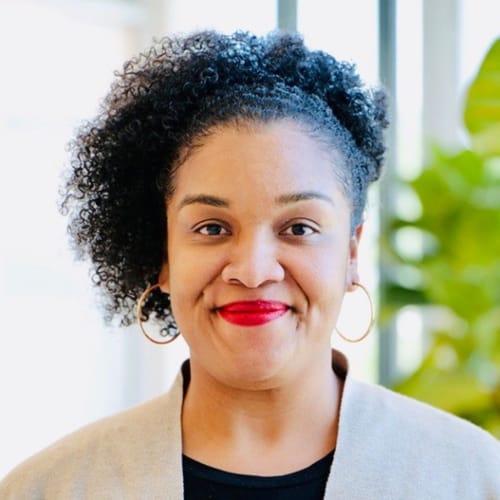 Headshot of Stacey Arnold, LCSW