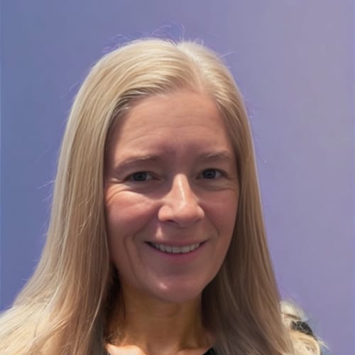 Headshot of Carole Cassidy, LMFT