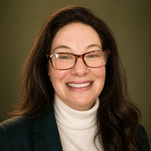 Headshot of Michelle Juska, LPC