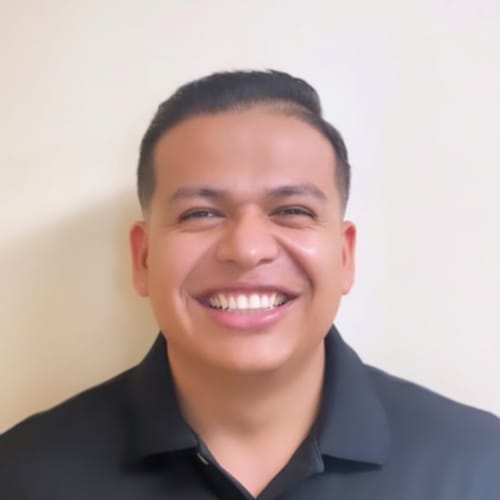 Headshot of Jose Luis Ochoa Sierra, LMFT