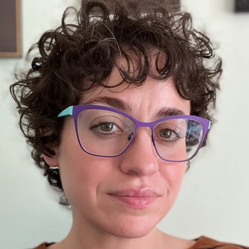 Headshot of Caitlin Desjardins, LMSW