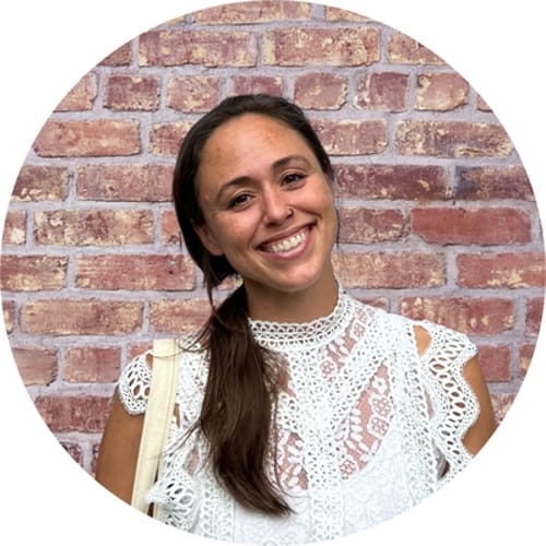 Headshot of Kristin Woxholdt, LCSW