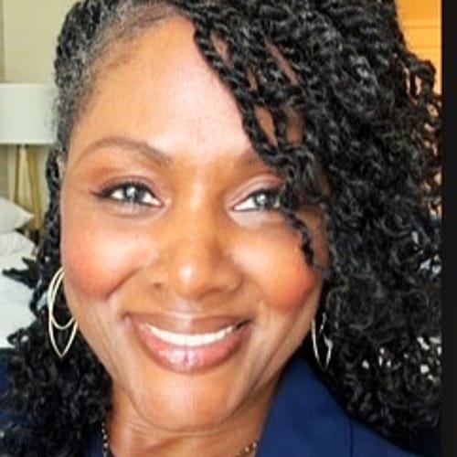 Headshot of Shnita Lee, LPC