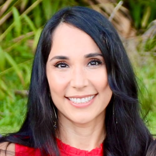 Headshot of Maria Bermudez, LMFT