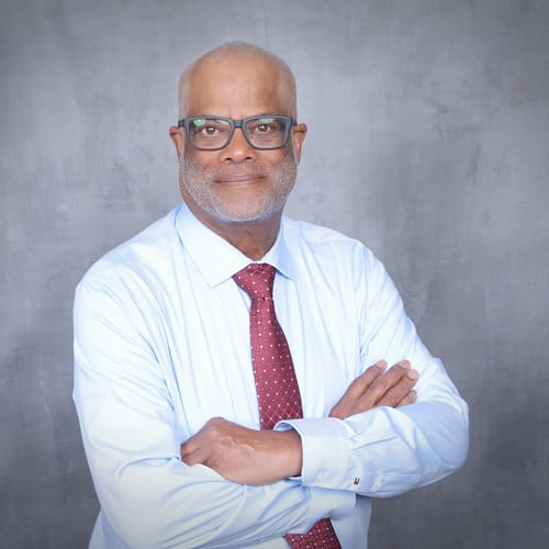 Headshot of Vernon Proctor, LMFT