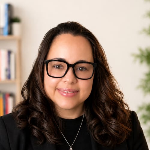Headshot of Yilian Herrera, LMHC