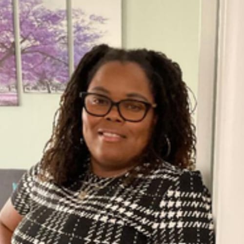 Headshot of Chakia Stallings, LPC