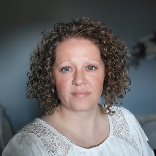 Headshot of Karis Meyer, LMFT