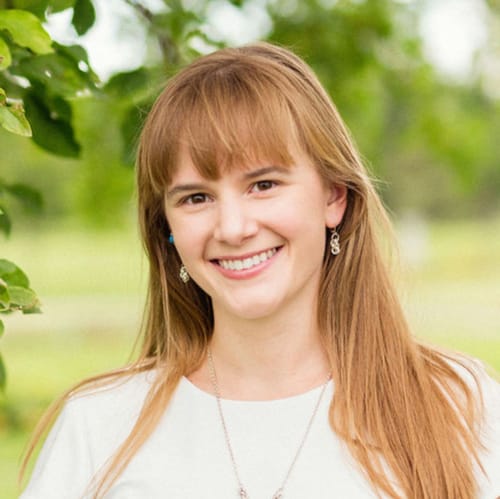 Headshot of Tasha Domashovetz, LPC