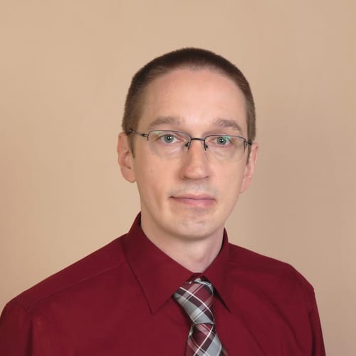 Headshot of Christopher Messersmith, LCSW