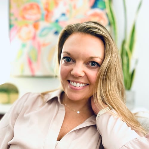 Headshot of Amy Hanson, LSCSW