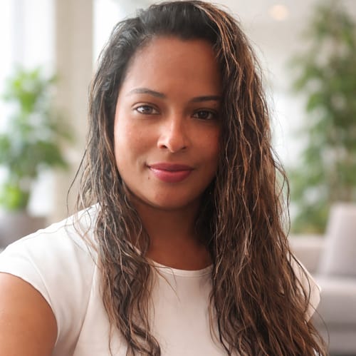 Headshot of Natalia Villa, PSYCHOLOGIST