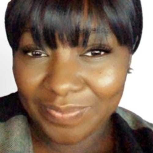 Headshot of Dianna Igbo, LMHC
