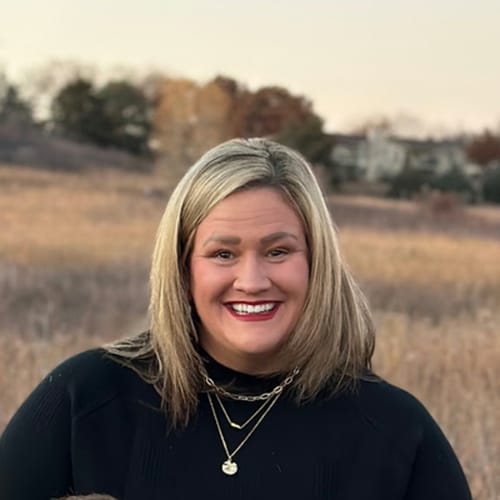 Headshot of Jesi Downs, LSCSW