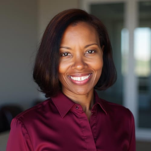 Headshot of Tracey Hemmings, LCSW