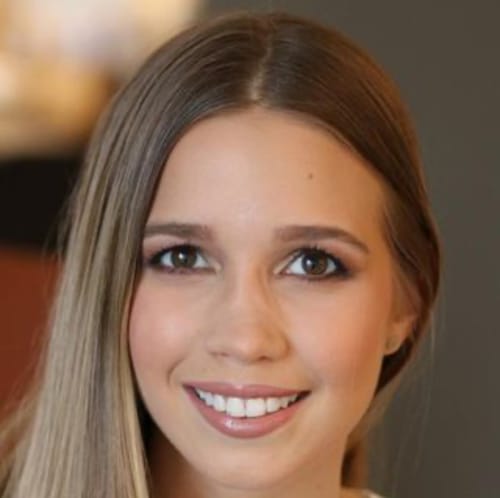 Headshot of Ashley Eskenazi, LMHC