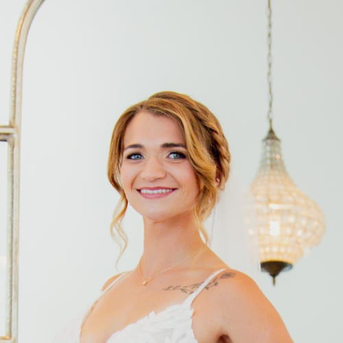 Headshot of Ireland Hopkinson, LPC