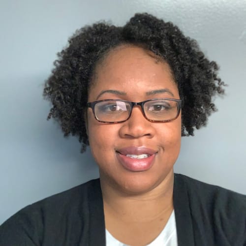 Headshot of Lisa Bennett, LMHC
