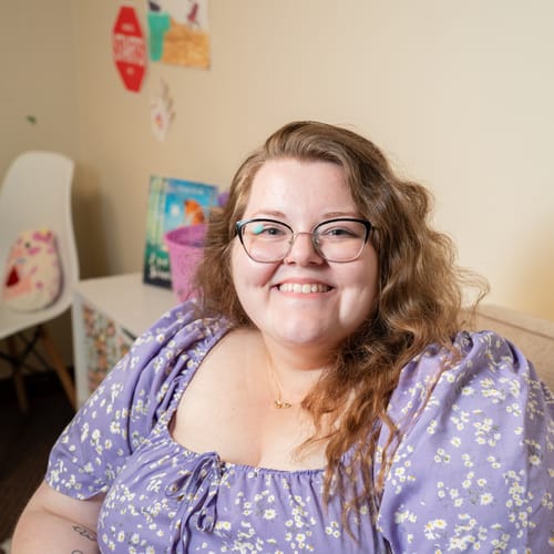 Headshot of Rachelle Spraker, LMHC