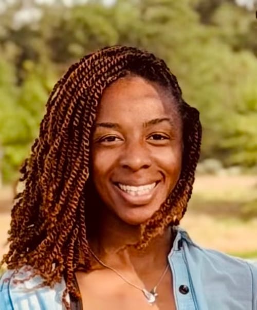 Headshot of Eshana Watson-Gholar, LCSW