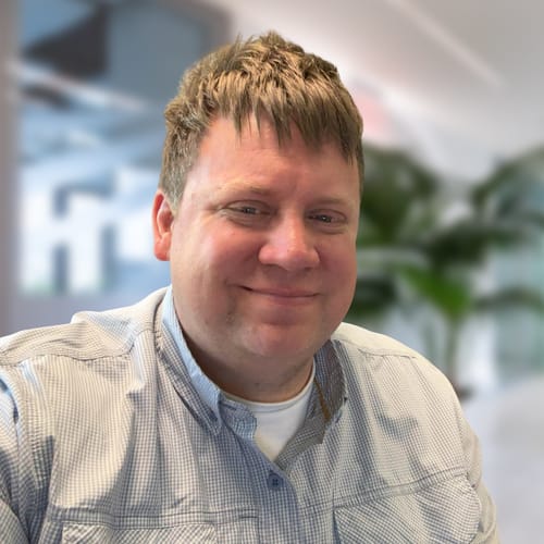 Headshot of Matt DeLaMatter, LPCC